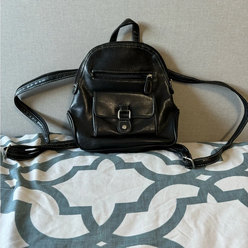 Lot of 5 purses - Picture 13 of 16